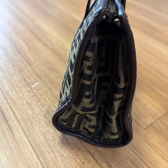 Fendi Black and Brown Logo Tote - Picture 5 of 13